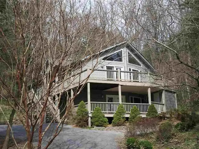 Treetop Cabin With Fire Pit And Game Room Near Massanutten Waterpark