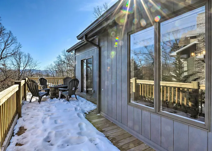 Massanutten Resort Home W/ Deck + Mountain Views!